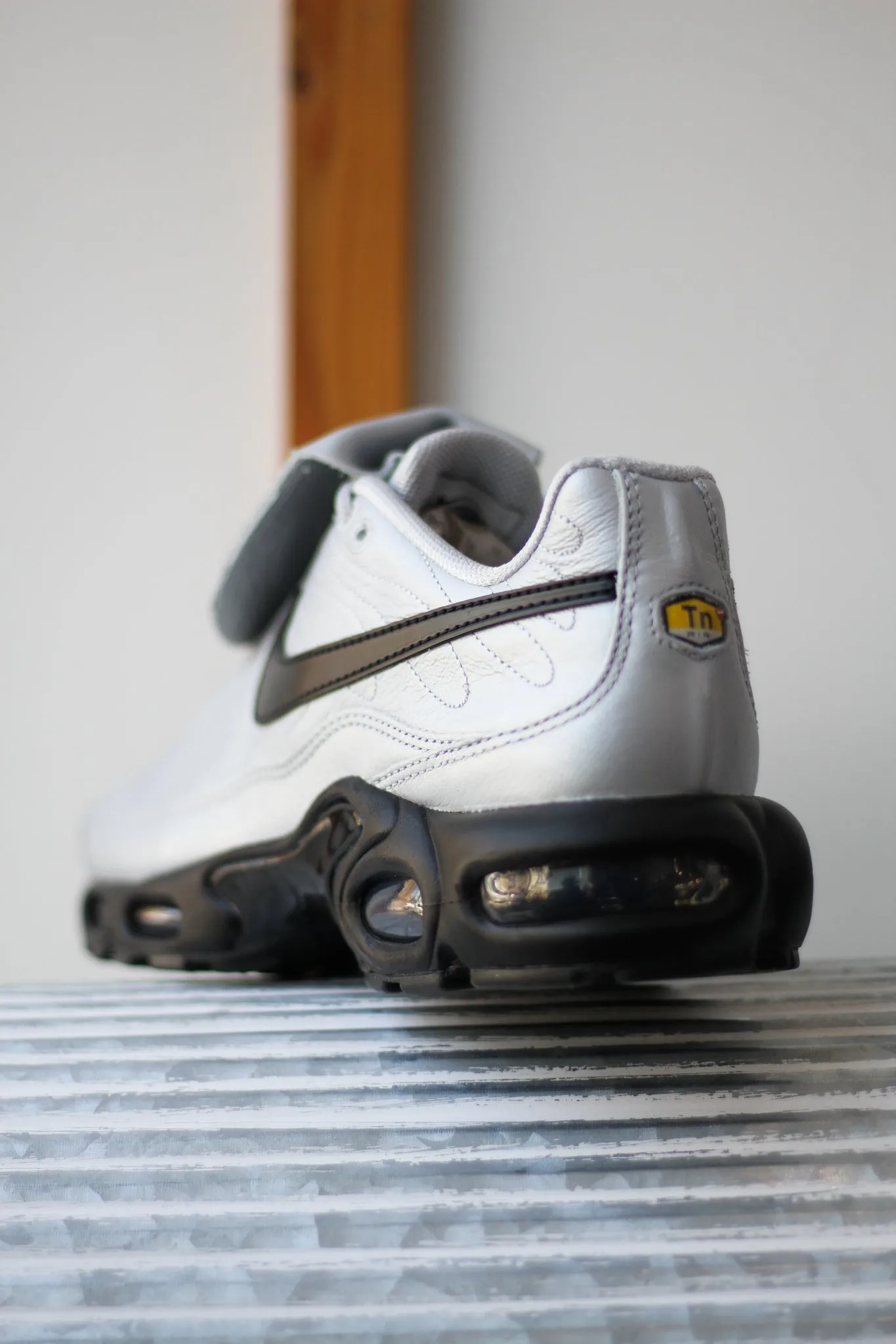 AIR MAX PLUS "WOLF GREY"