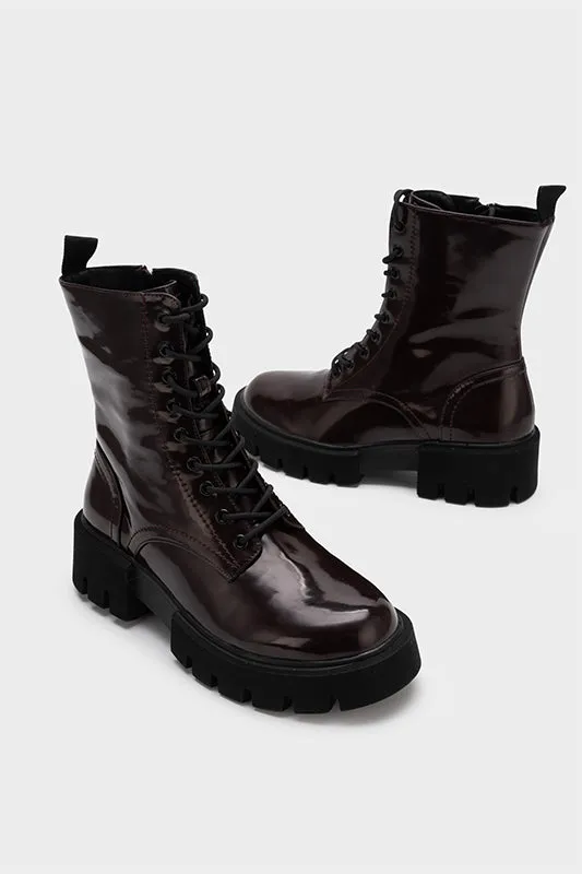 CLASSIC PLATFORM LACE-UP BOOTS