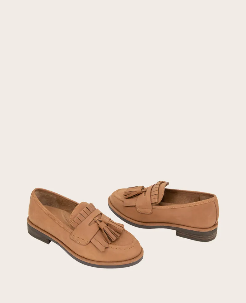 GENTLE SOULS - Cydney Suede Tassel Loafer